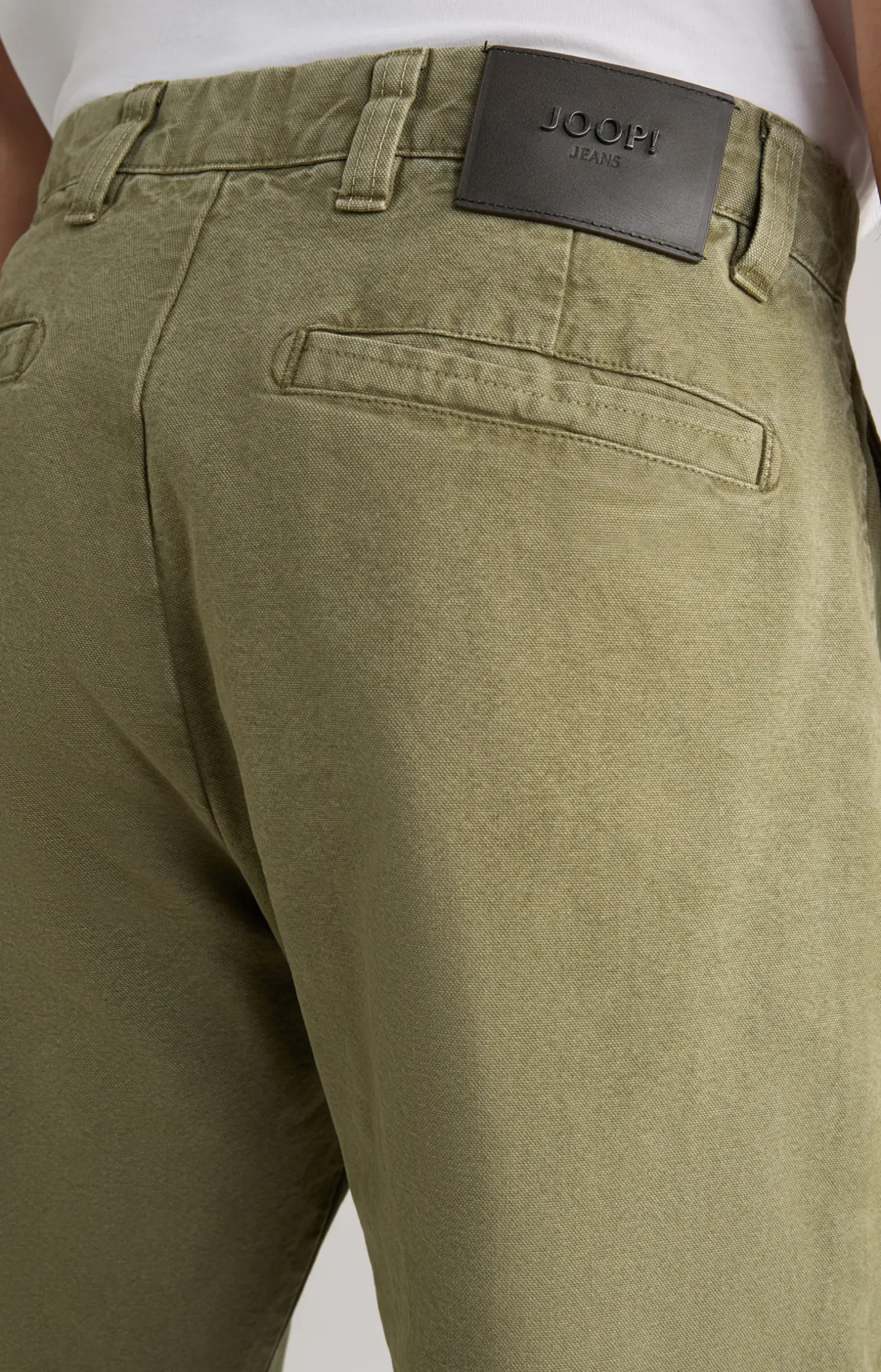 Baumwoll-Chino Len in Oliv