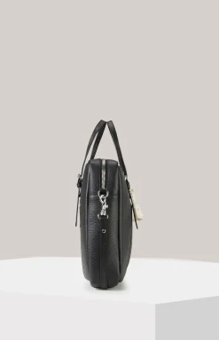 Business-Shopper Giada Hanni in Schwarz