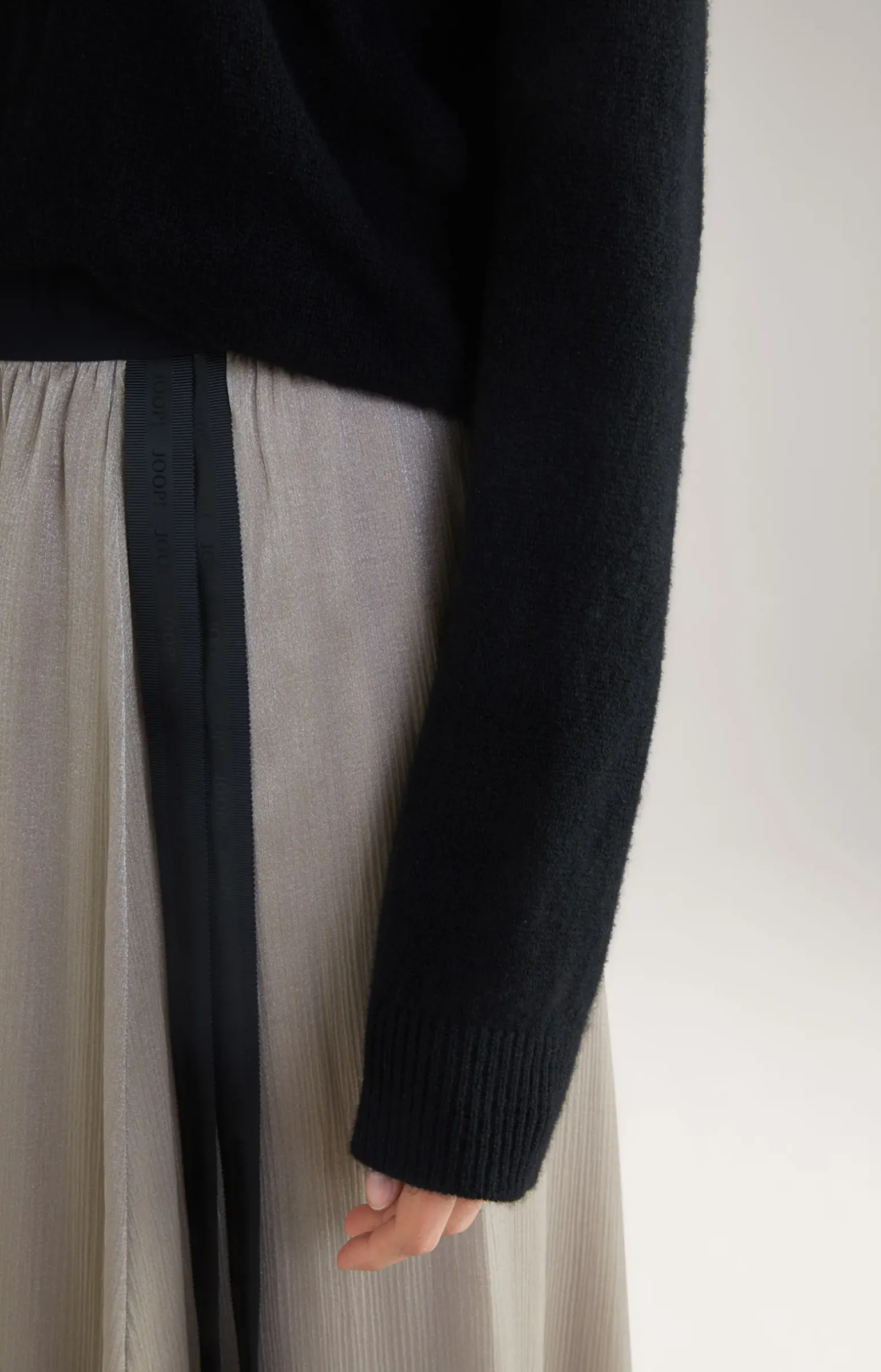 Cashmere-Strickpullover in Schwarz