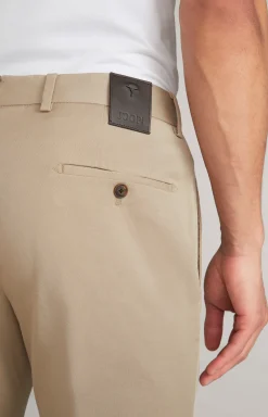 Chino Hank in Beige