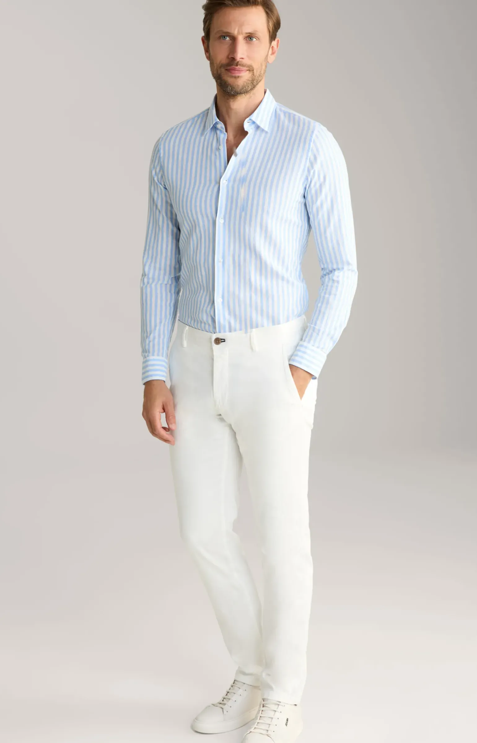 Chino Matthew in Offwhite