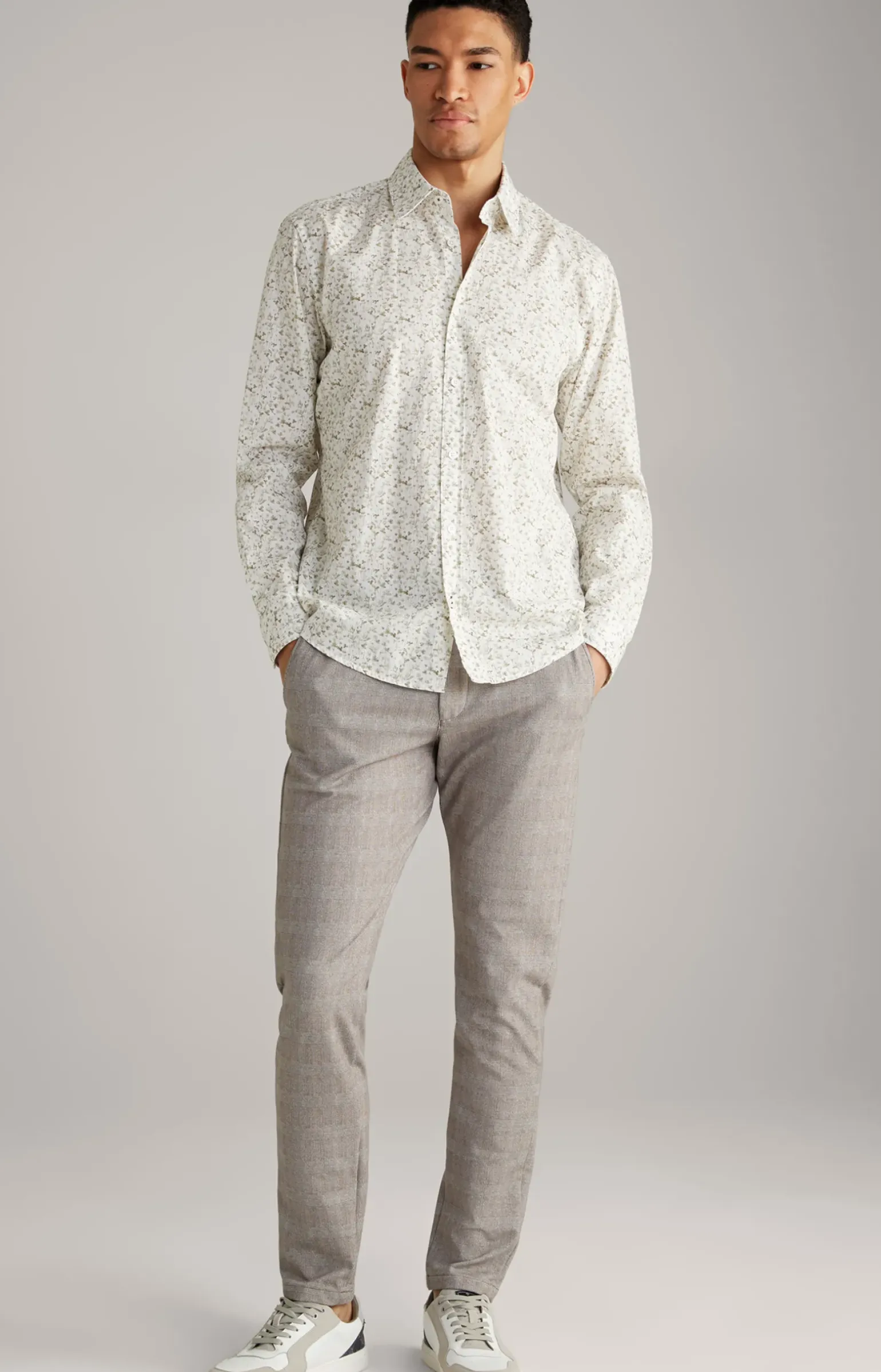 Chino Maxton in Hellbraun