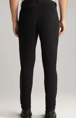 Chino Maxton in Schwarz