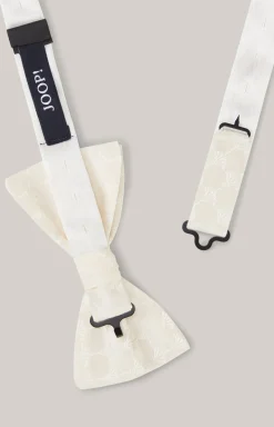 Cornflower Seiden-Fliege in Creme gemustert