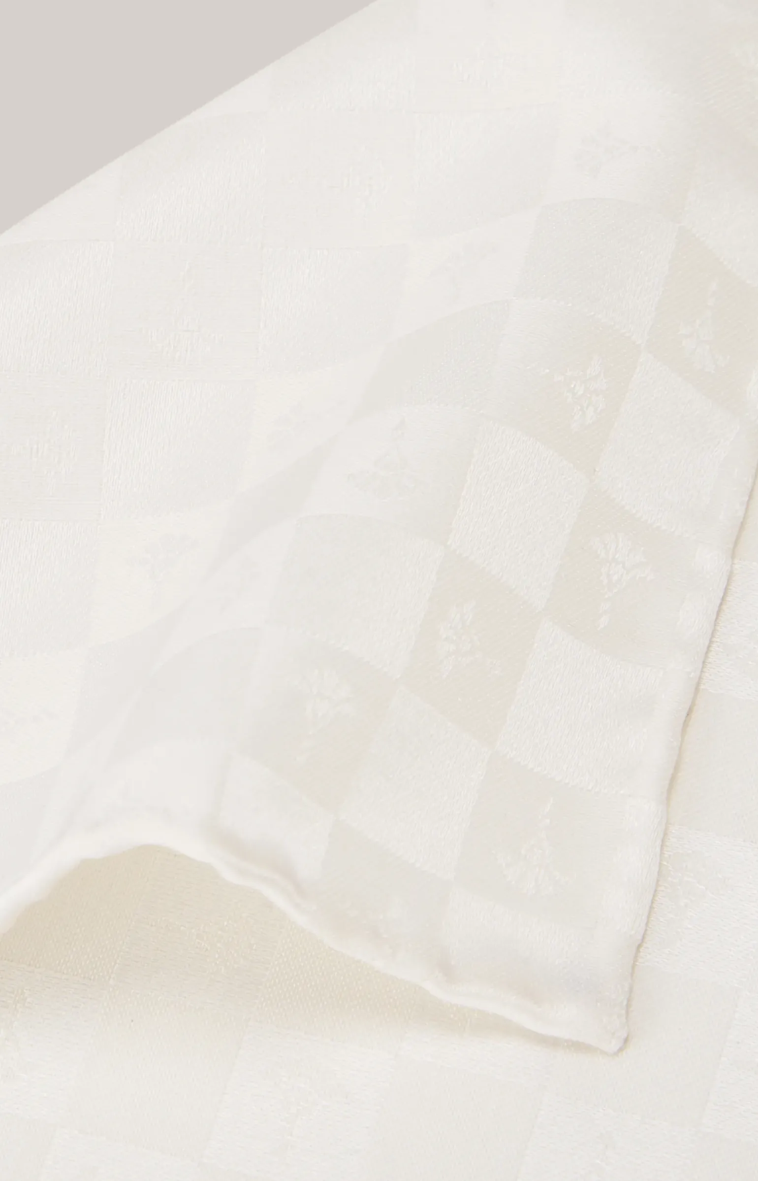 Cornflower-Einstecktuch in Champagner