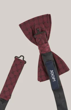 Cornflower-Seidenfliege in Dunkelrot