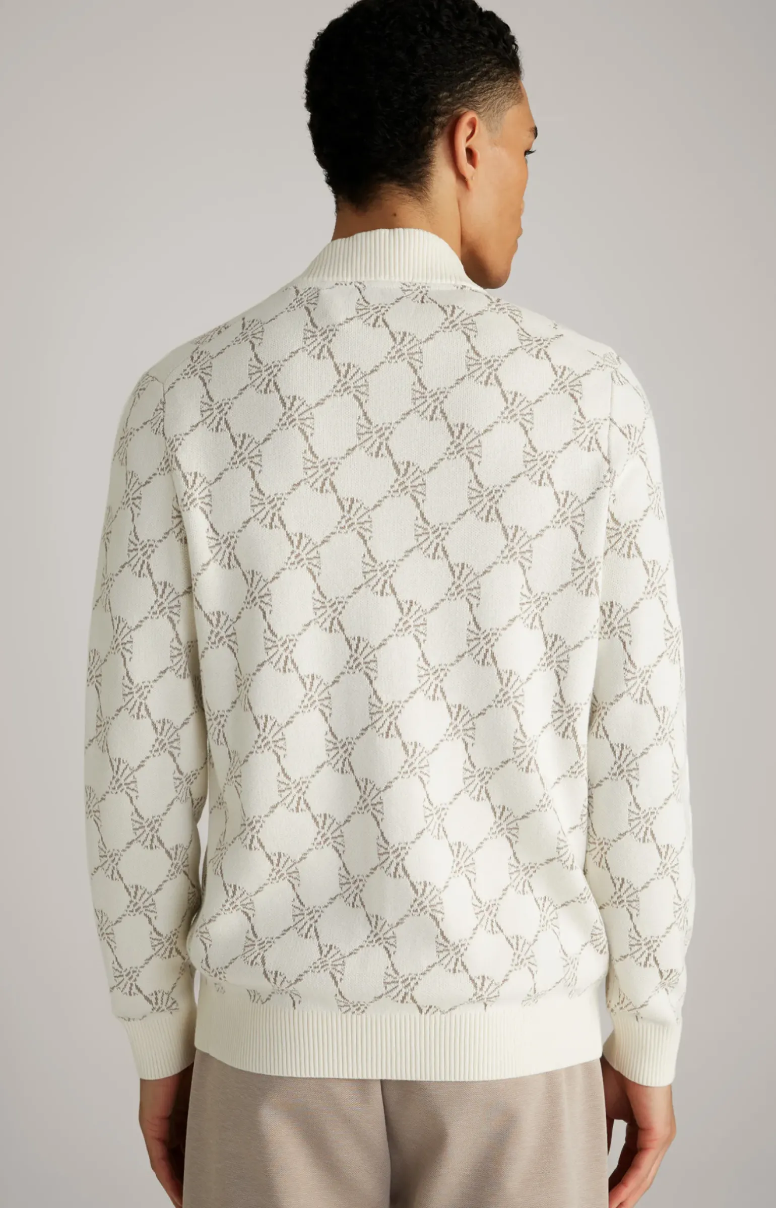 Cornflower-Strickjacke Raveno in Weiß gemustert