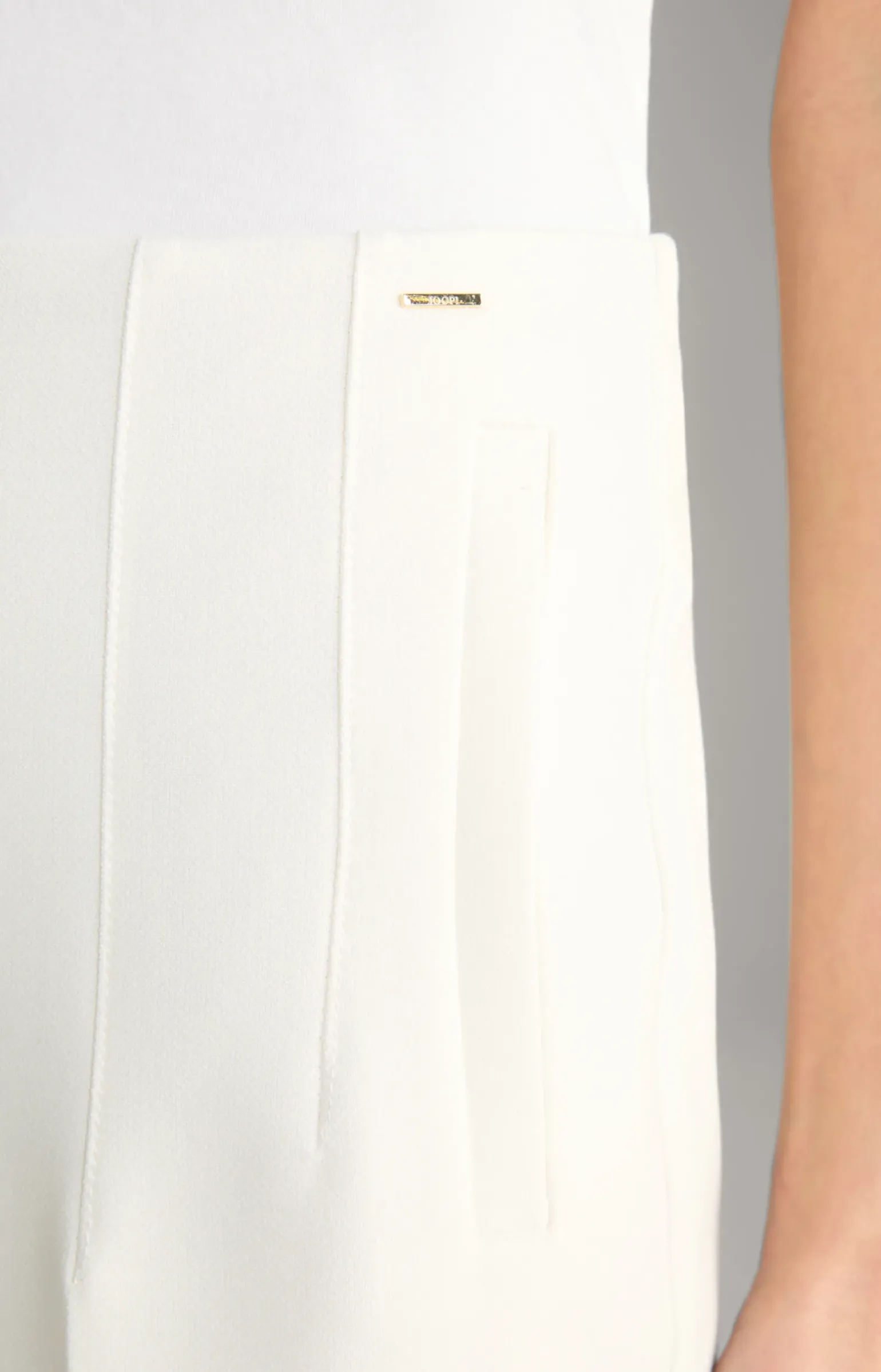 Crêpe-Hose in Creme