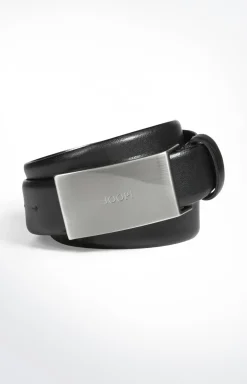 Fein genarbter Ledergürtel in Schwarz