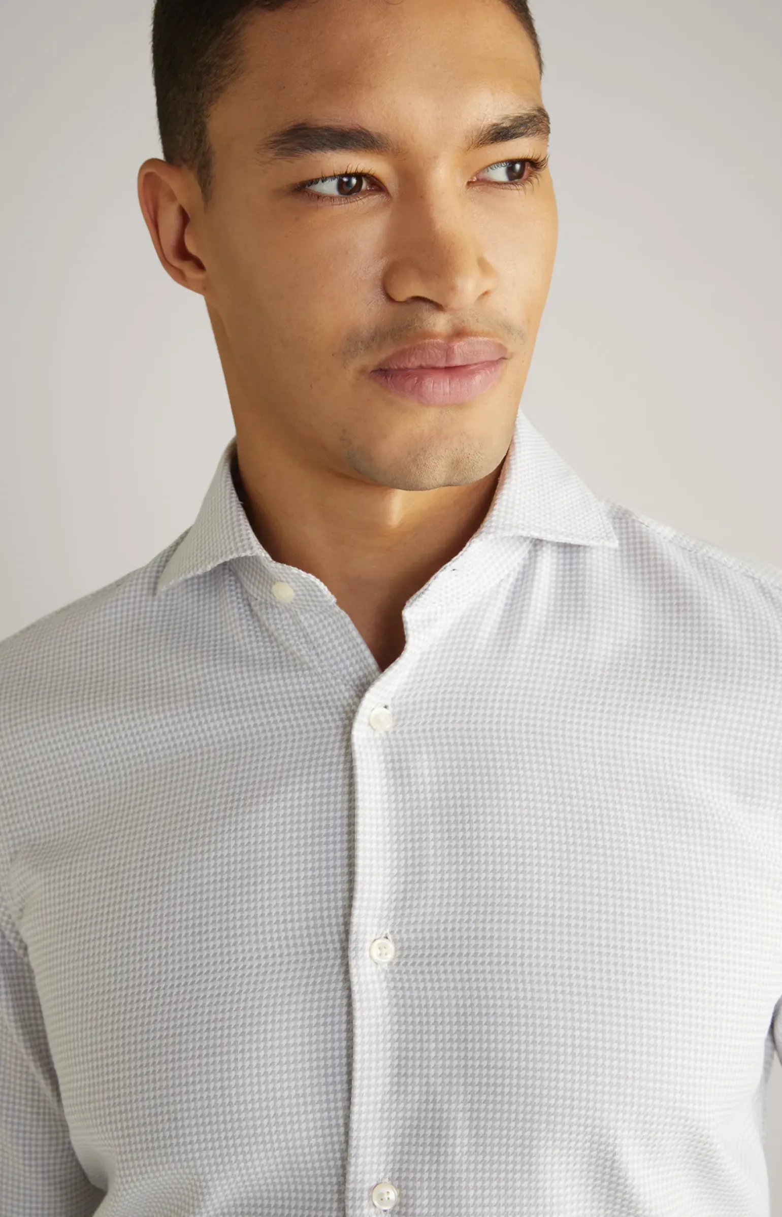 Hemd Pai in Weiß/Silber gemustert