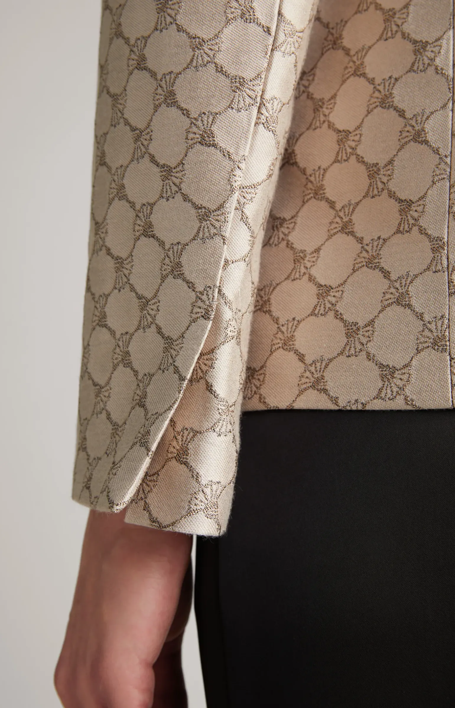 Jacquard-Blazer in Beige gemustert