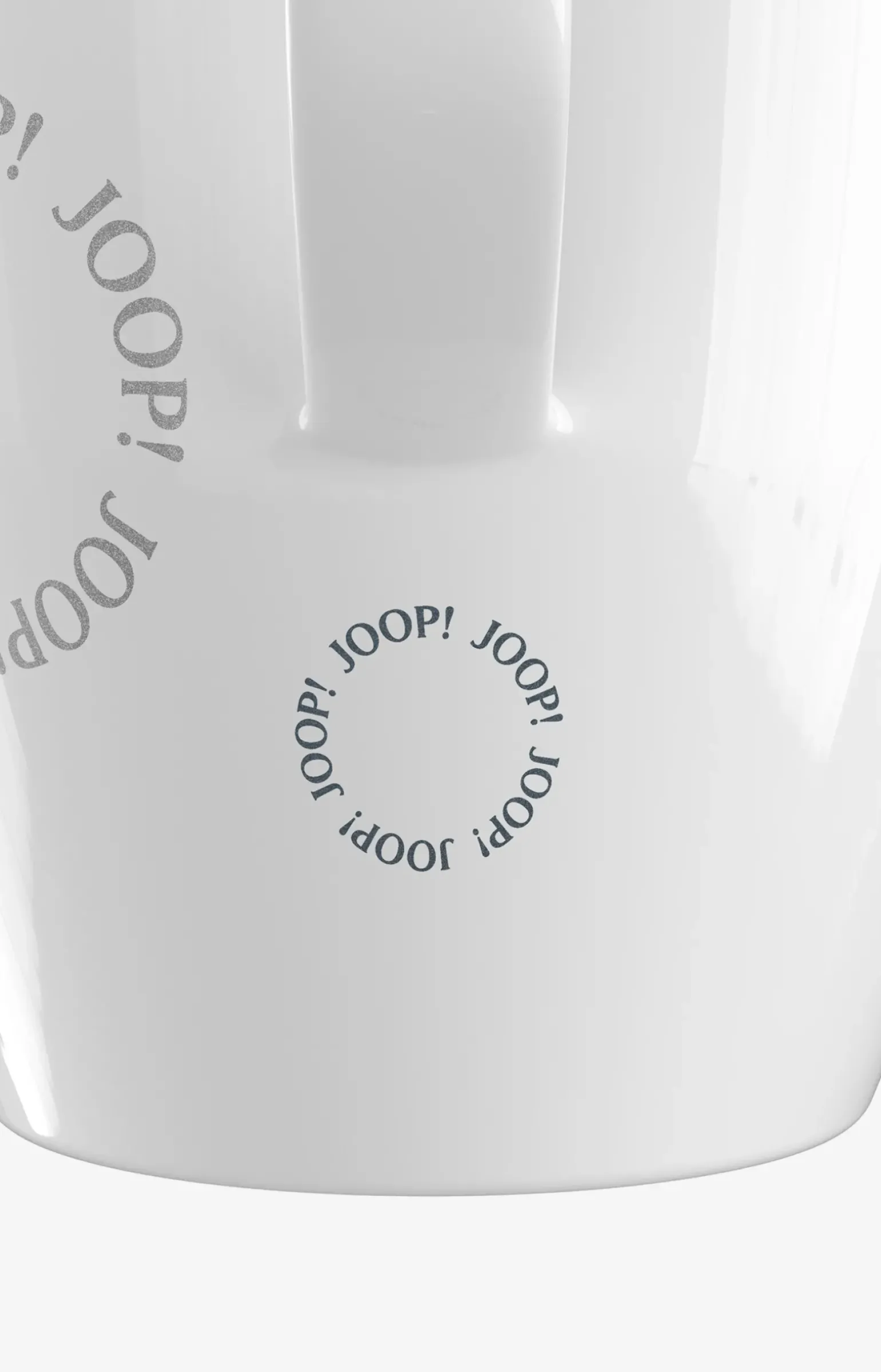 JOOP! COLLECTOR'S MUG FASHION EDITION FALL/ WINTER 2021/22 in Weiß/Blau/Grau