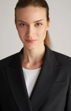 Kurz-Blazer in Schwarz