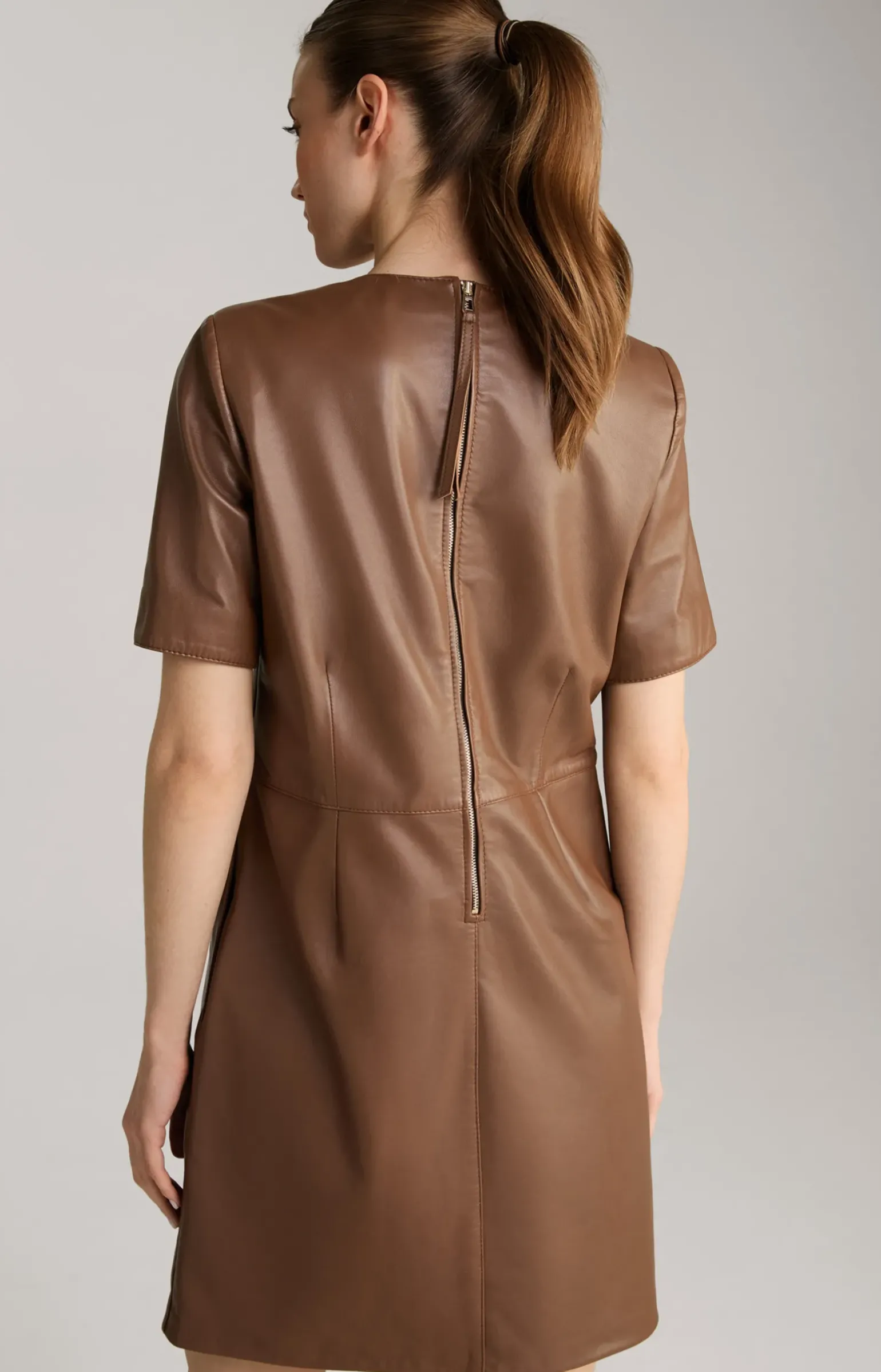 Lederkleid in Braun