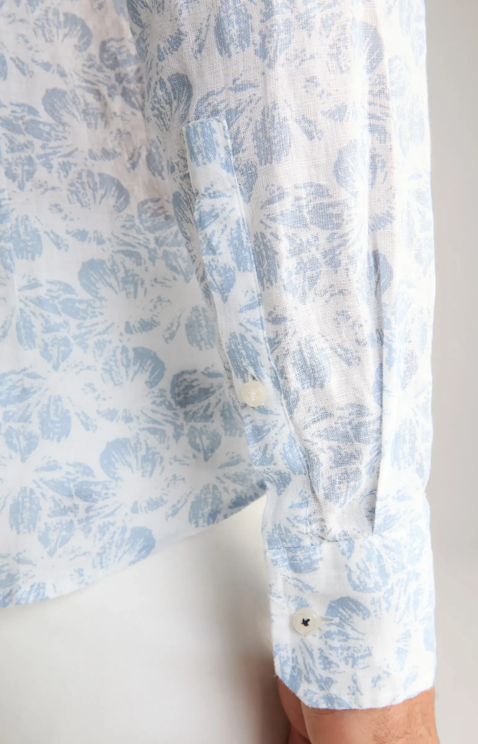 Leinen-Hemd Pai in Hellblau/Weiß gemustert