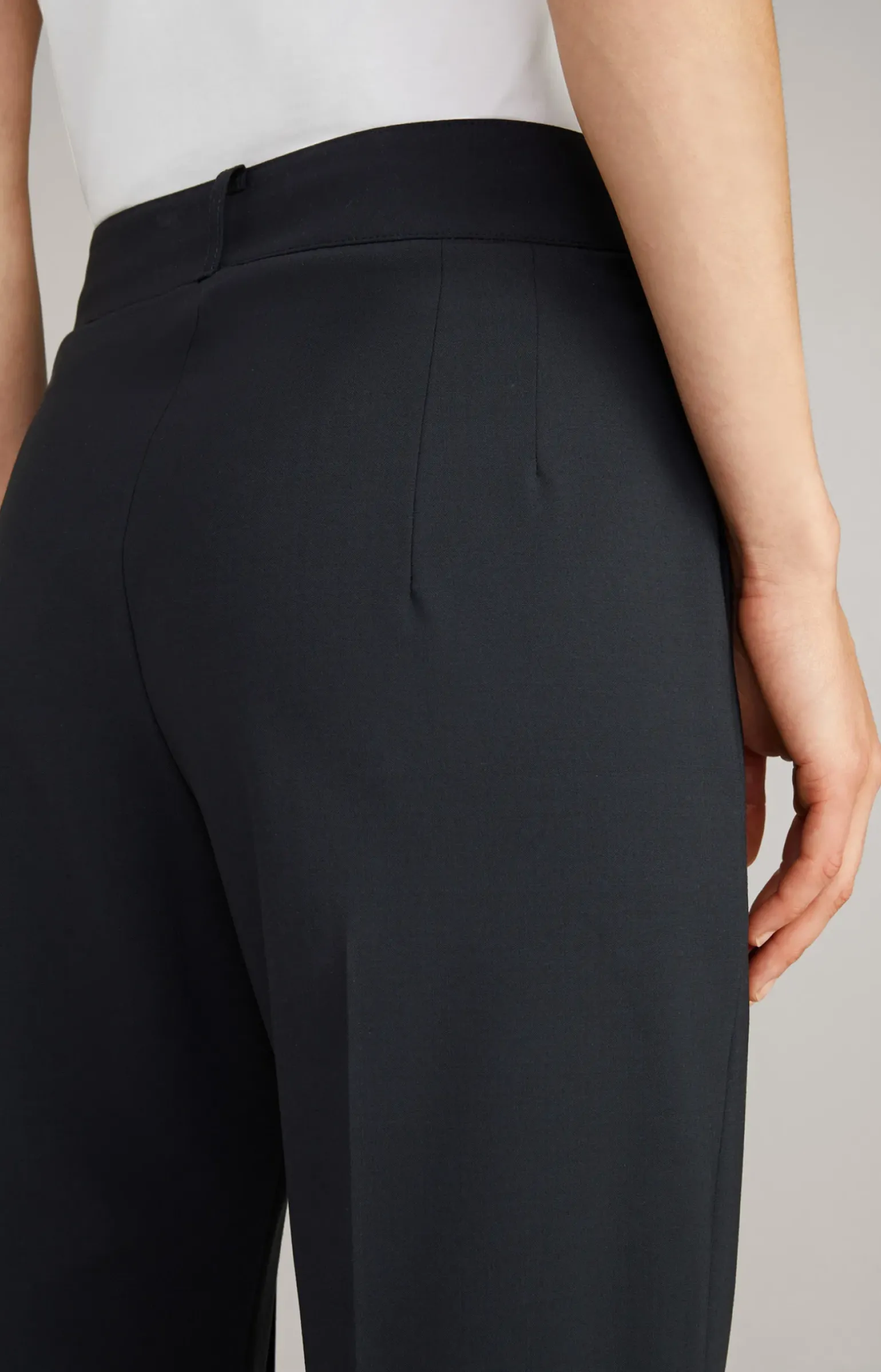 Marlenehose in Dunkelblau