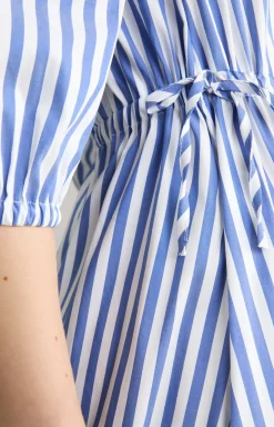 Maxi-Kleid in Blau/Weiß gestreift