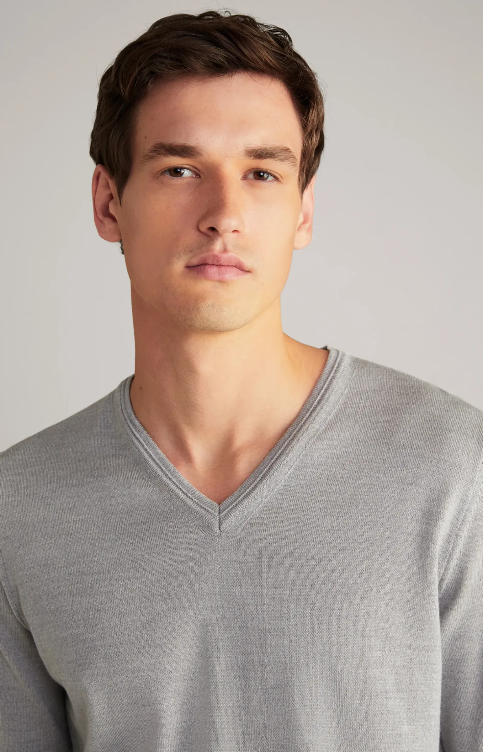 Merinowoll-Pullover Damien in Silbergrau