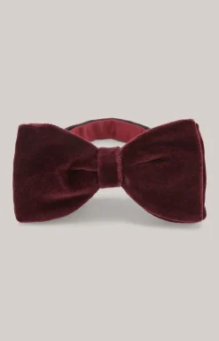 Samt-Fliege in Dunkelrot