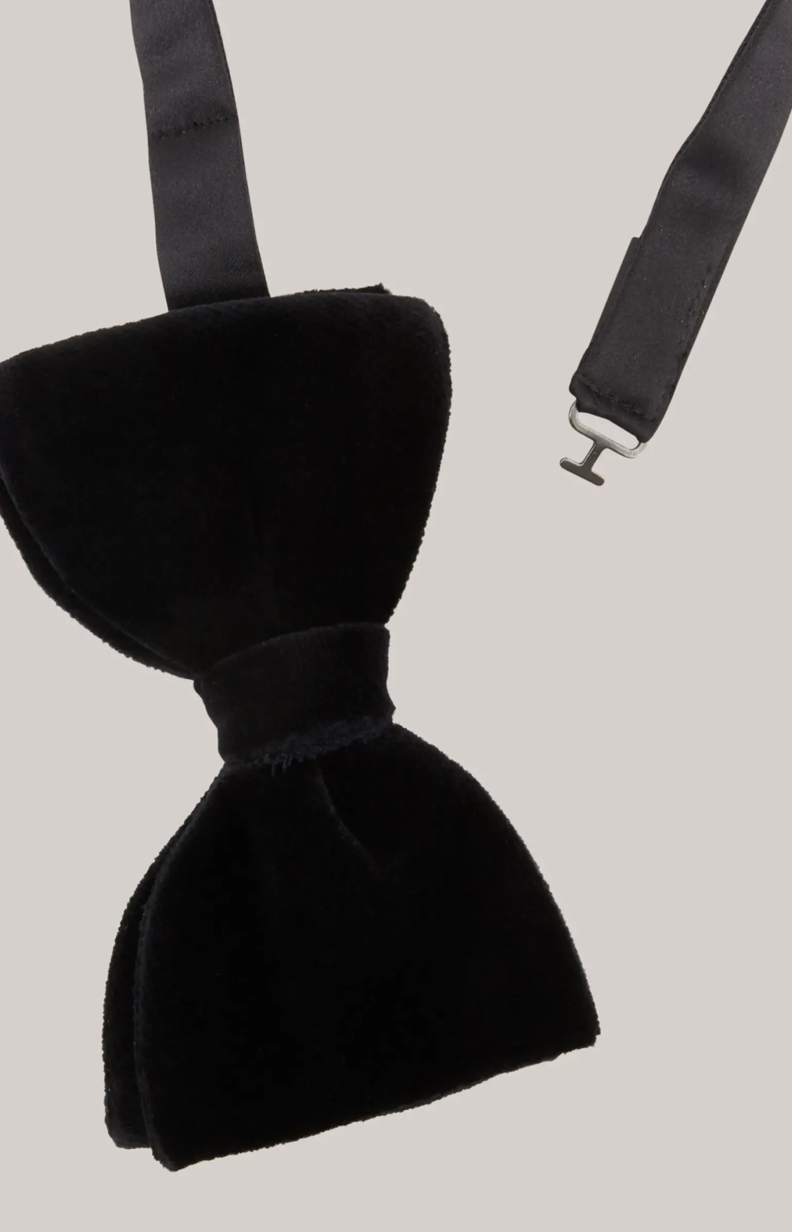 Samt-Fliege in Schwarz