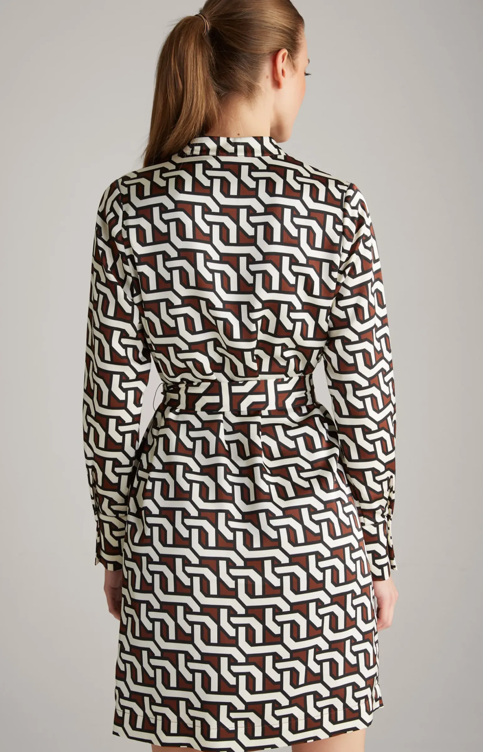 Satin-Kleid in Braun/Creme/Schwarz gemustert