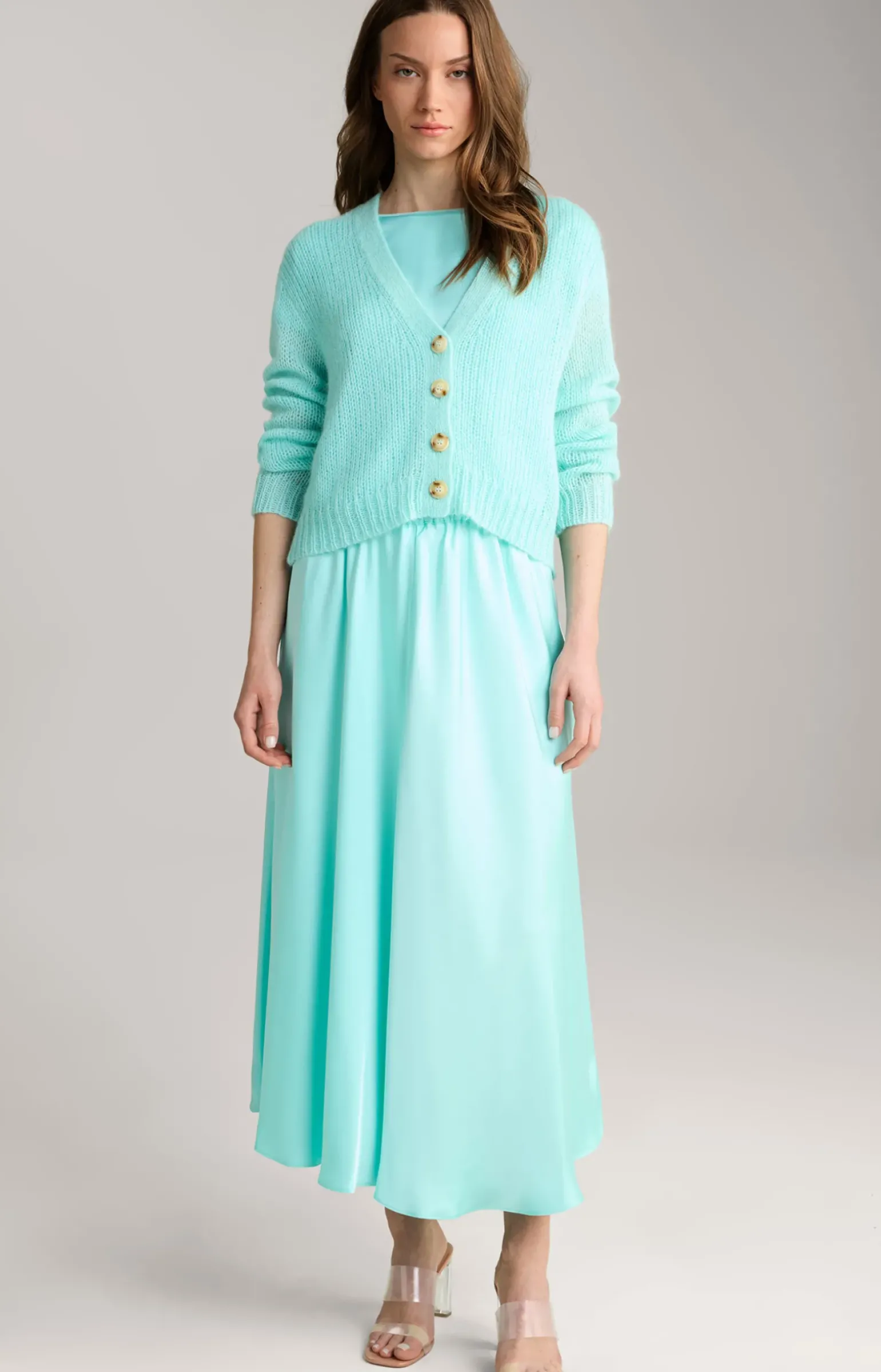 Satin-Rock in Türkis