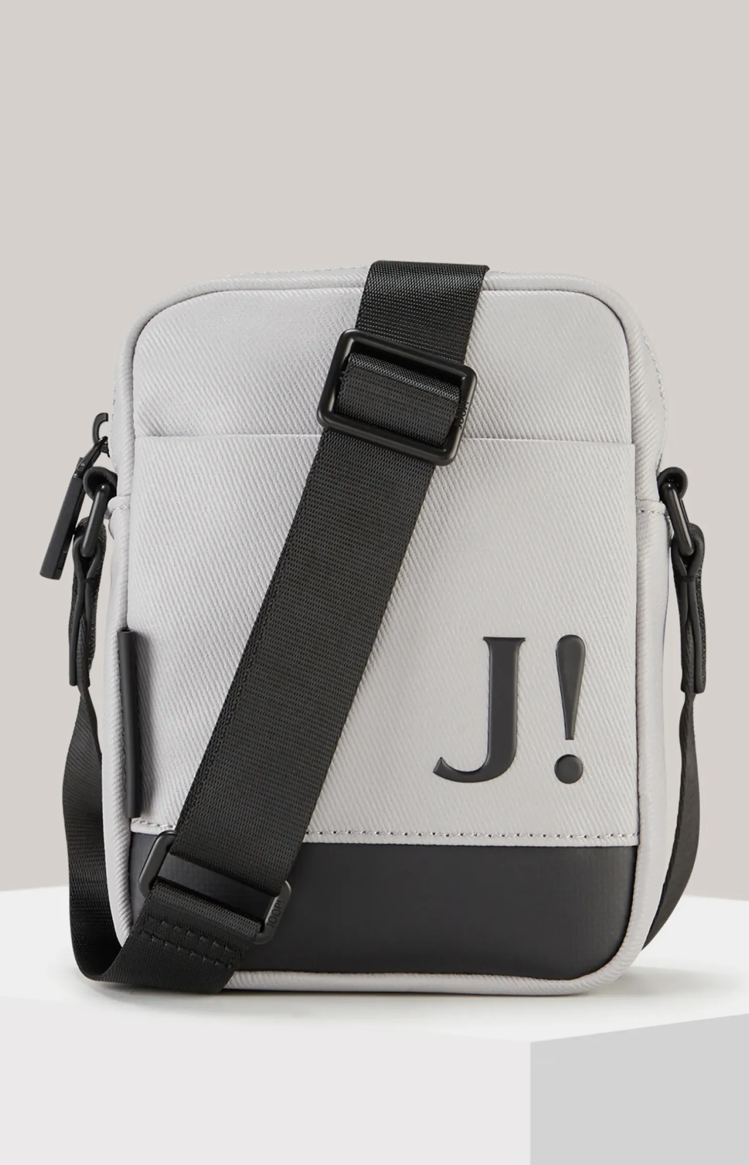 Schultertasche Marcena Rafel in Hellgrau