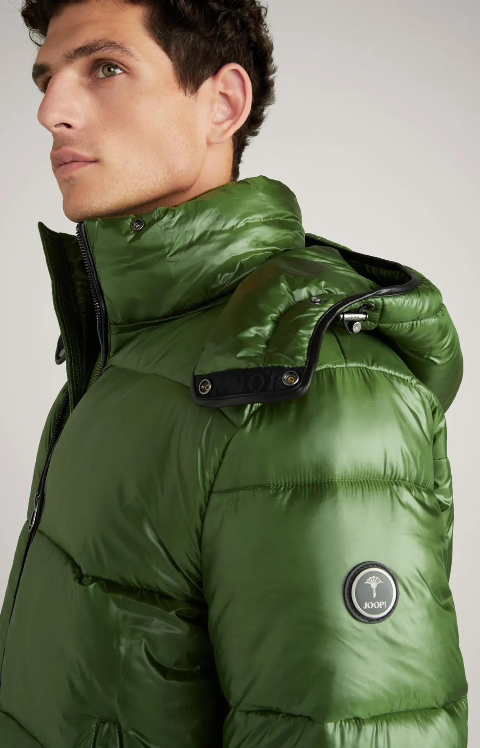 Steppjacke Ambro mit Kapuze in Hellgrün