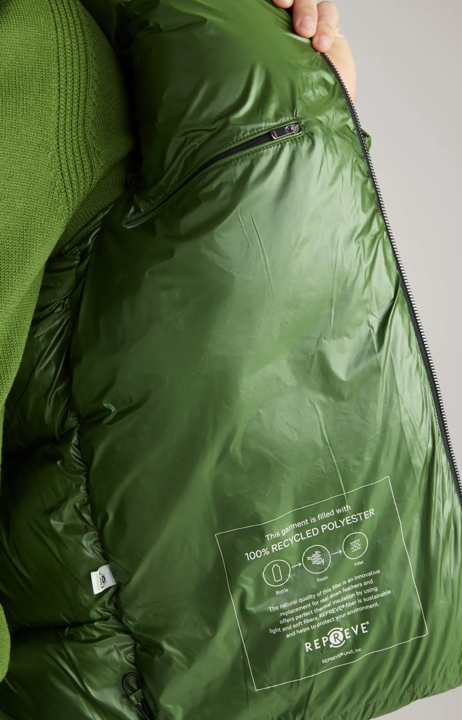 Steppjacke Ambro mit Kapuze in Hellgrün