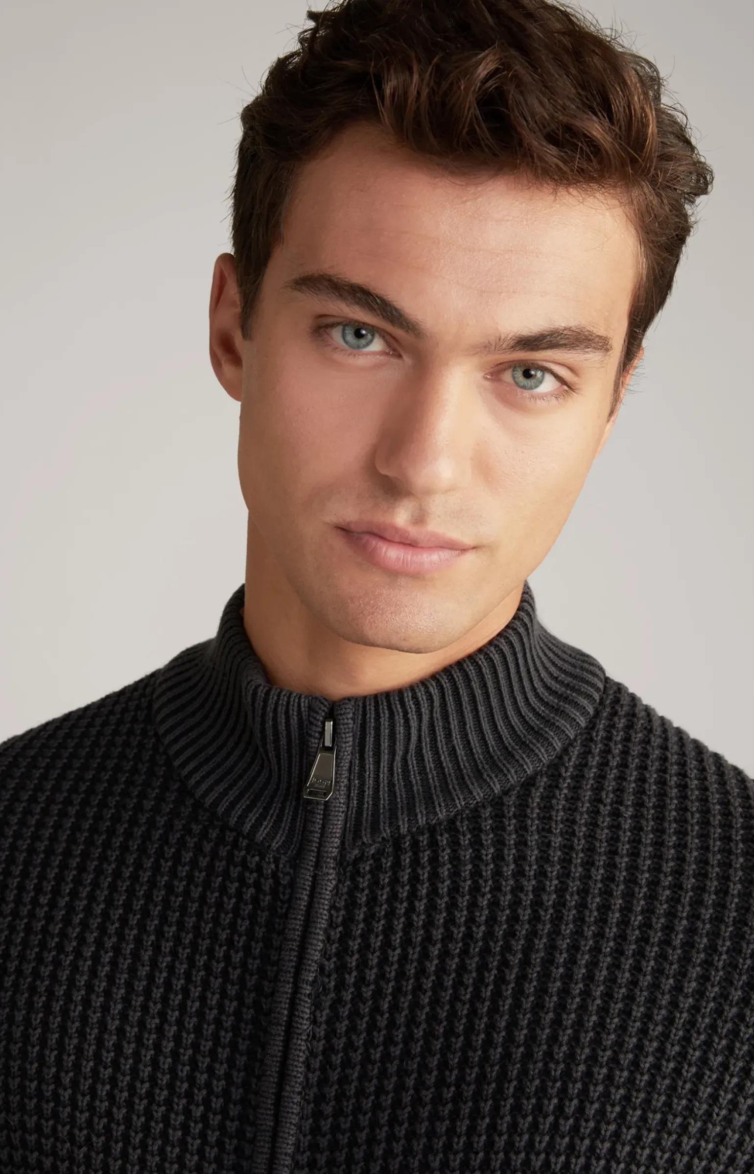 Strickjacke Hardi in Schwarz