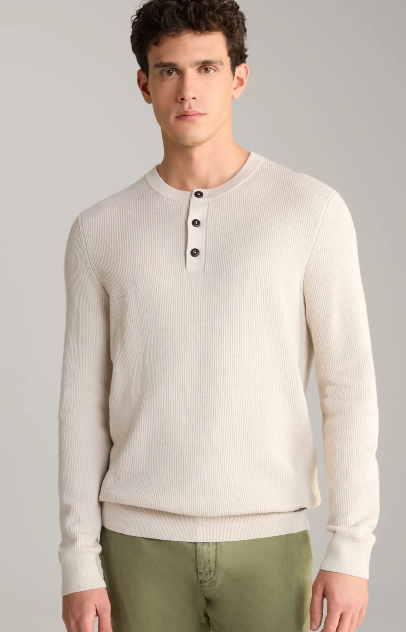 Strickpullover Henley in Hellbeige