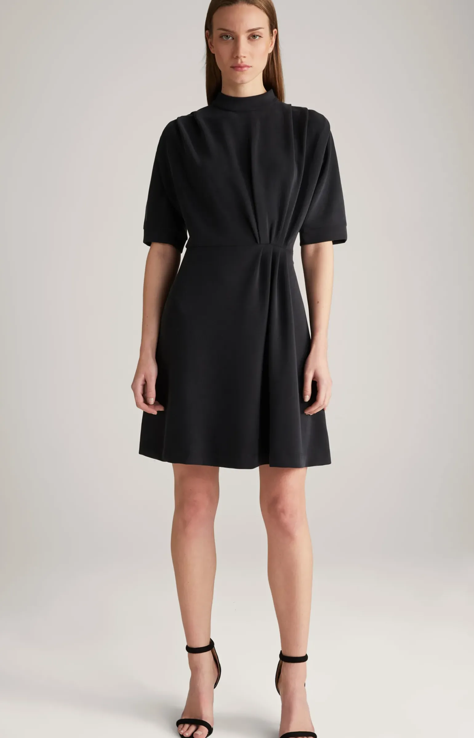 Sweat-Kleid in Schwarz