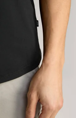 T-Shirt Cliff in Schwarz