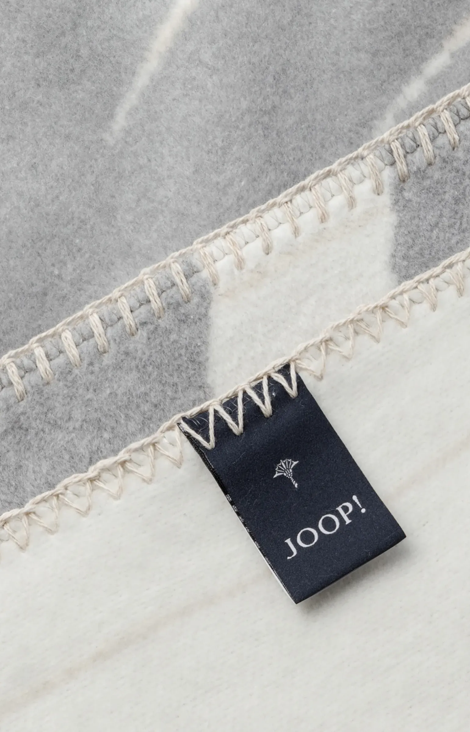 Wohndecke JOOP! LEAF in Stein