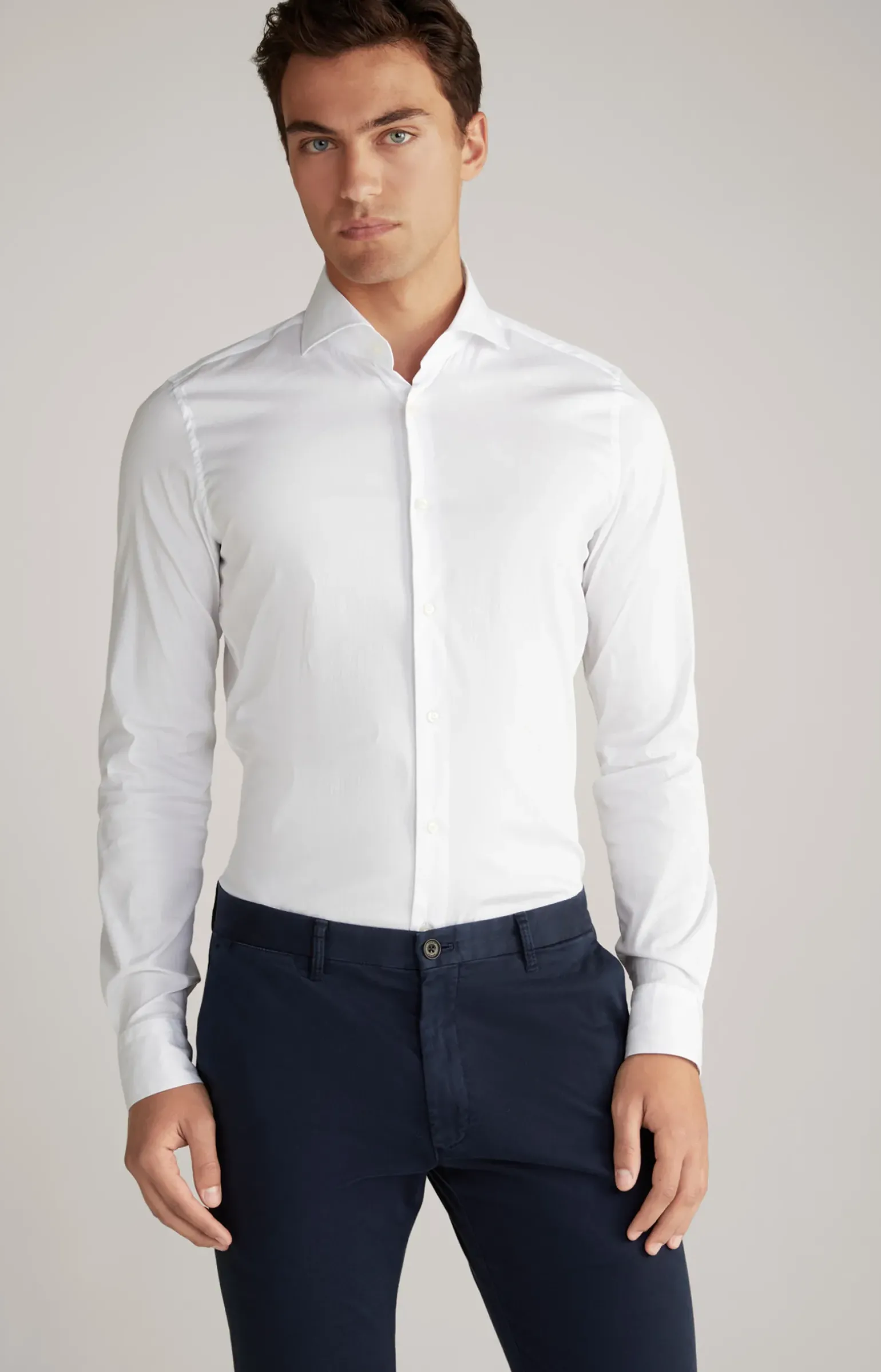 X-Long Hemd Pai in Weiß, mit extralangen Ärmeln